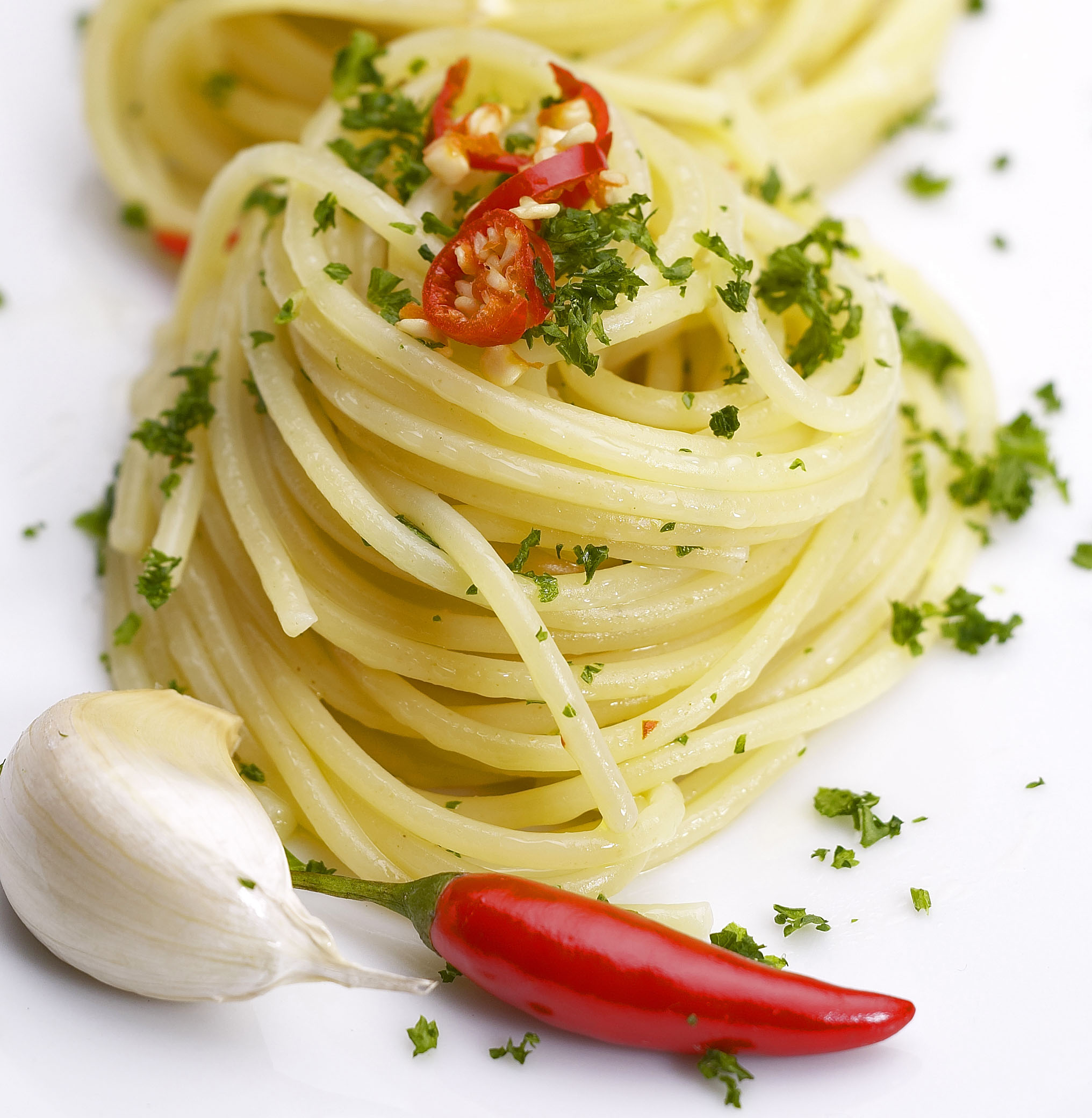 spaghetti-aglio-olio-peperoncino